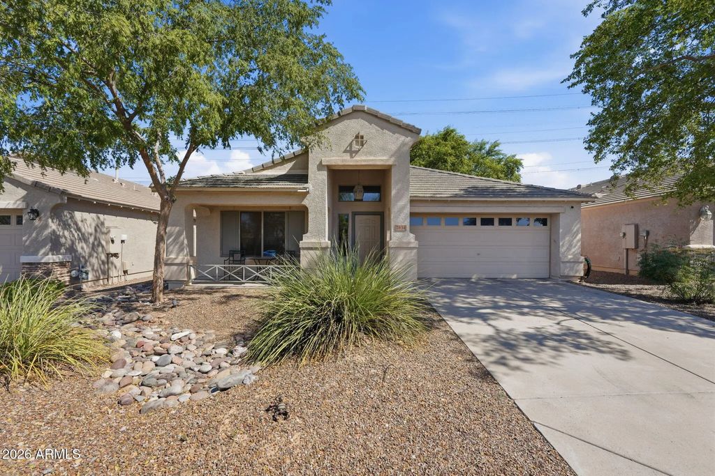 2834 E Saguaro Park Lane, Phoenix