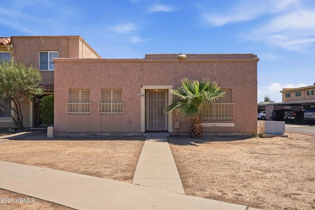 3224 W Echo Lane, Phoenix