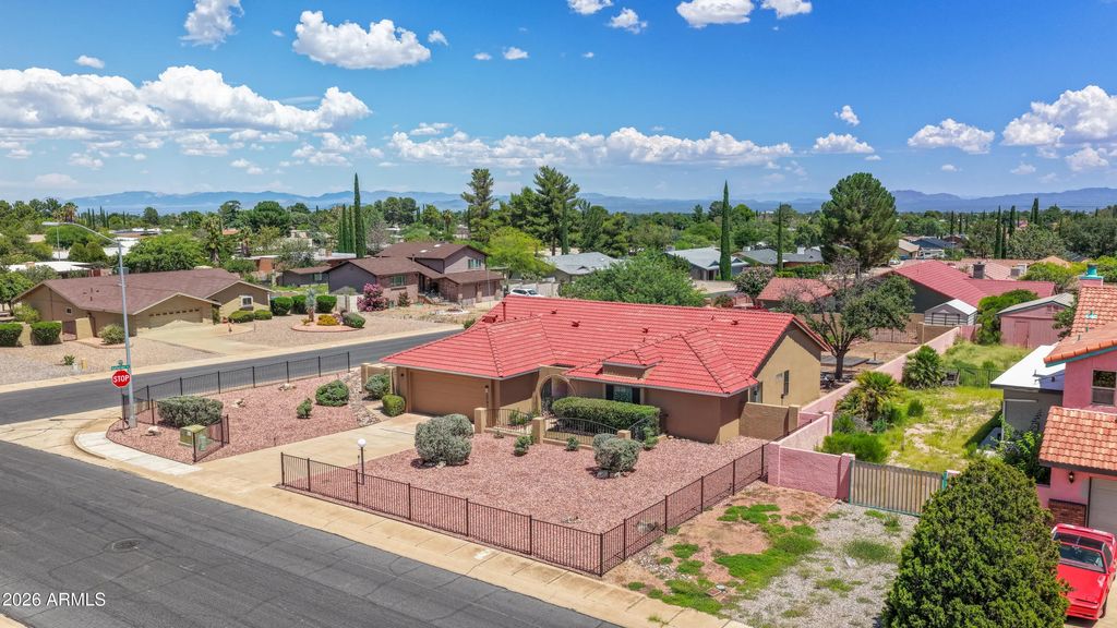 2037 Roselie Way, Sierra Vista