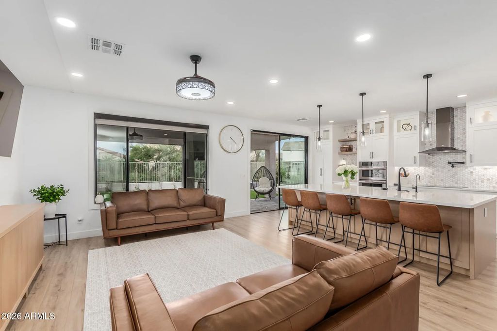 6404 W Black Hill Road, Phoenix