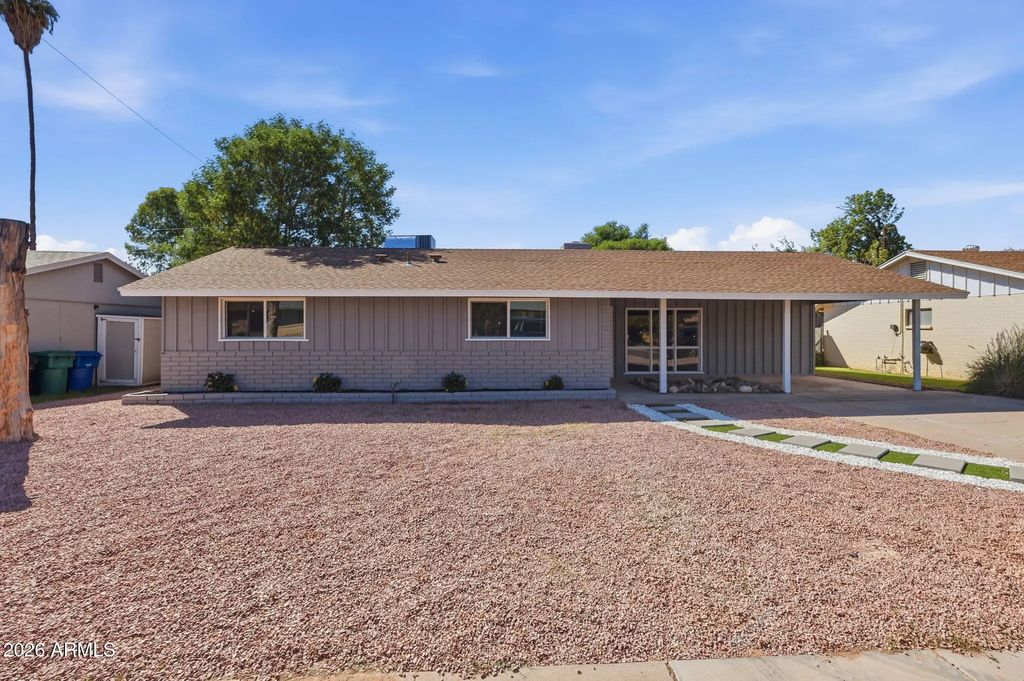 1061 E 9th Drive, Mesa