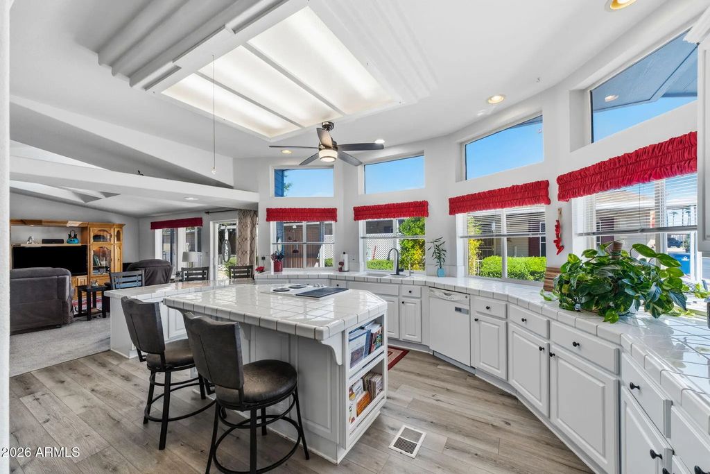 3700 S Tomahawk Road (unit 26 & 27), Apache Junction