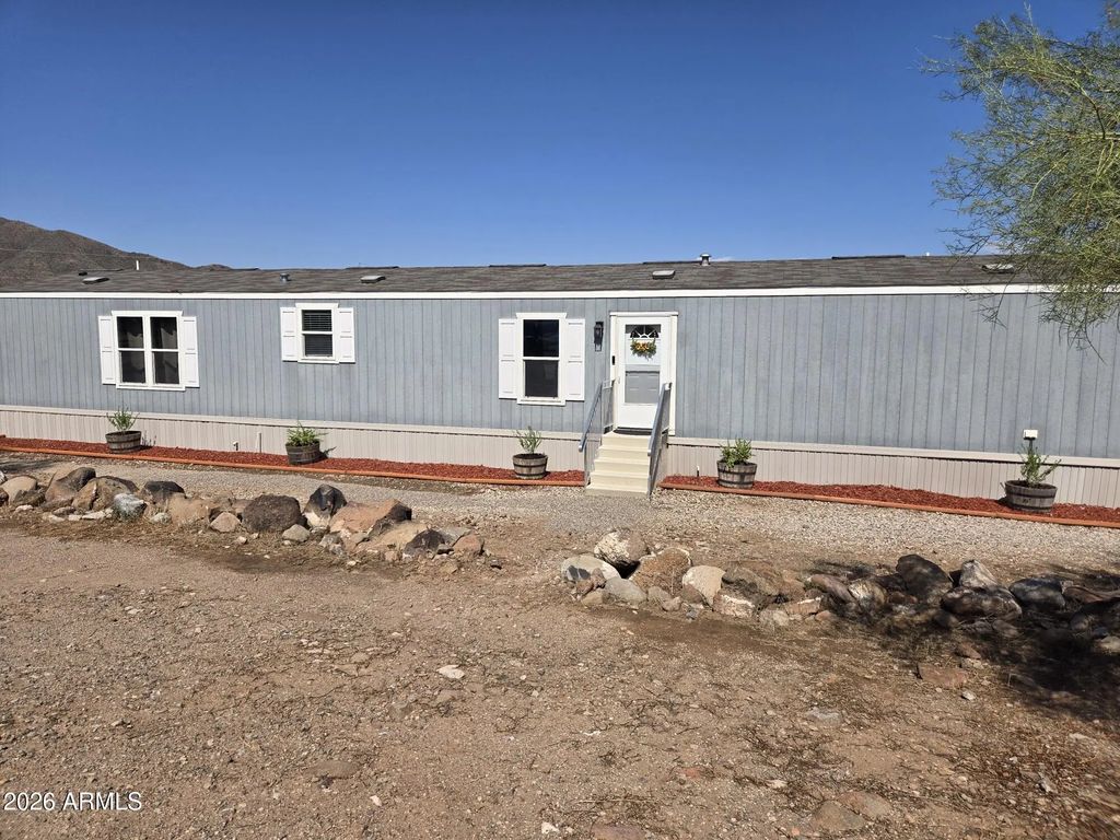 44830 N 3rd Street, New River