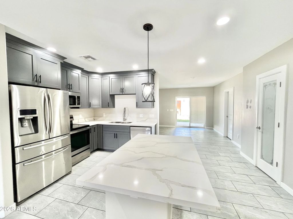 5211 N 8th Place, Phoenix