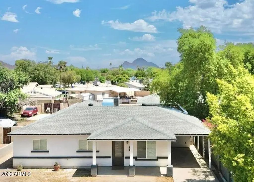 5211 N 8th Place, Phoenix