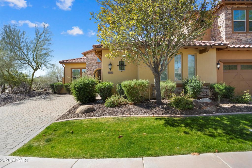 12047 W Red Hawk Drive, Peoria