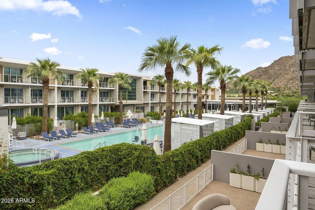 5455 E Lincoln Drive (unit 2019), Paradise Valley