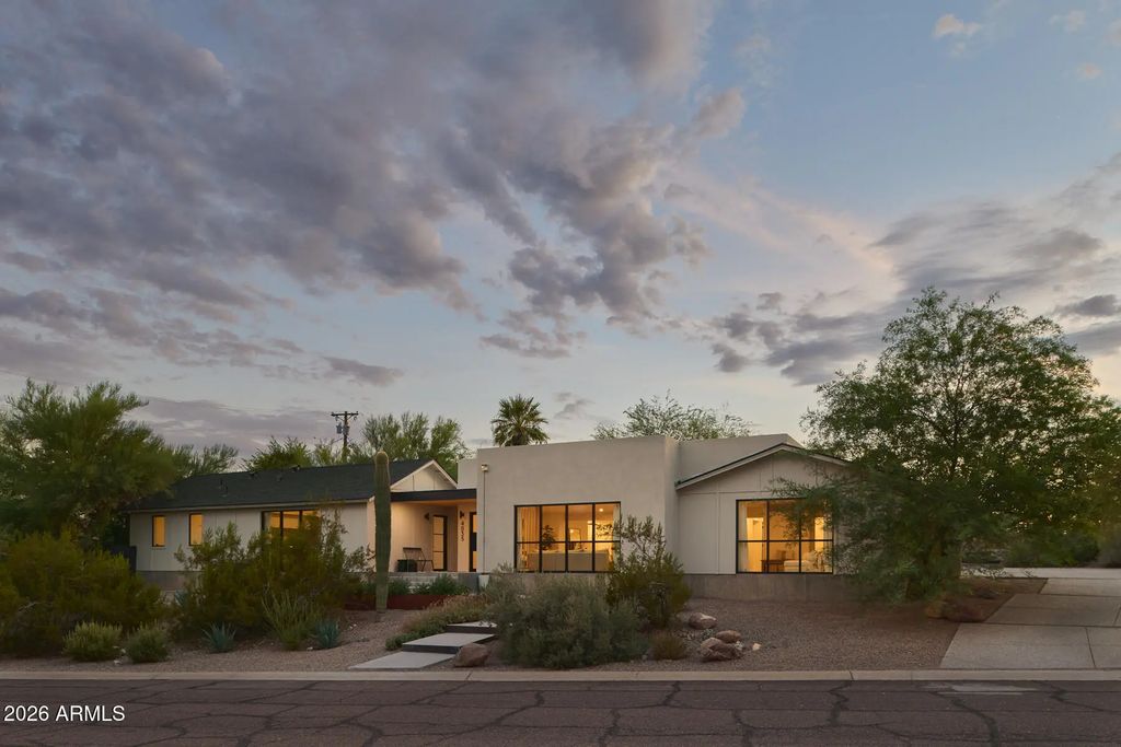 4035 E Mcdonald Drive, Phoenix
