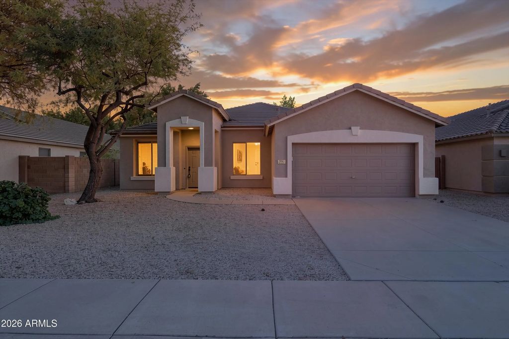 9161 W Salter Drive, Peoria