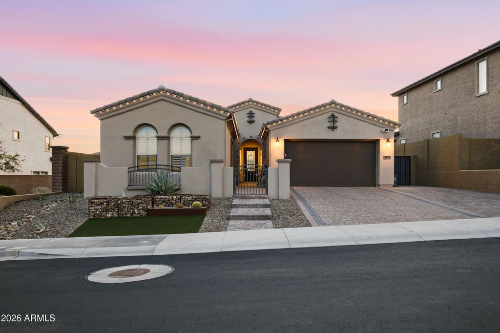 16520 S 6th Place, Phoenix