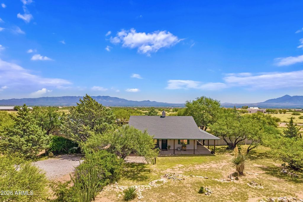 9009 S Oakridge Drive, Hereford