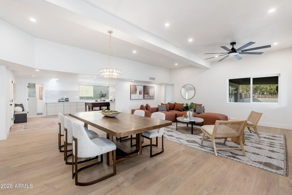 18017 N Everson Drive, Glendale