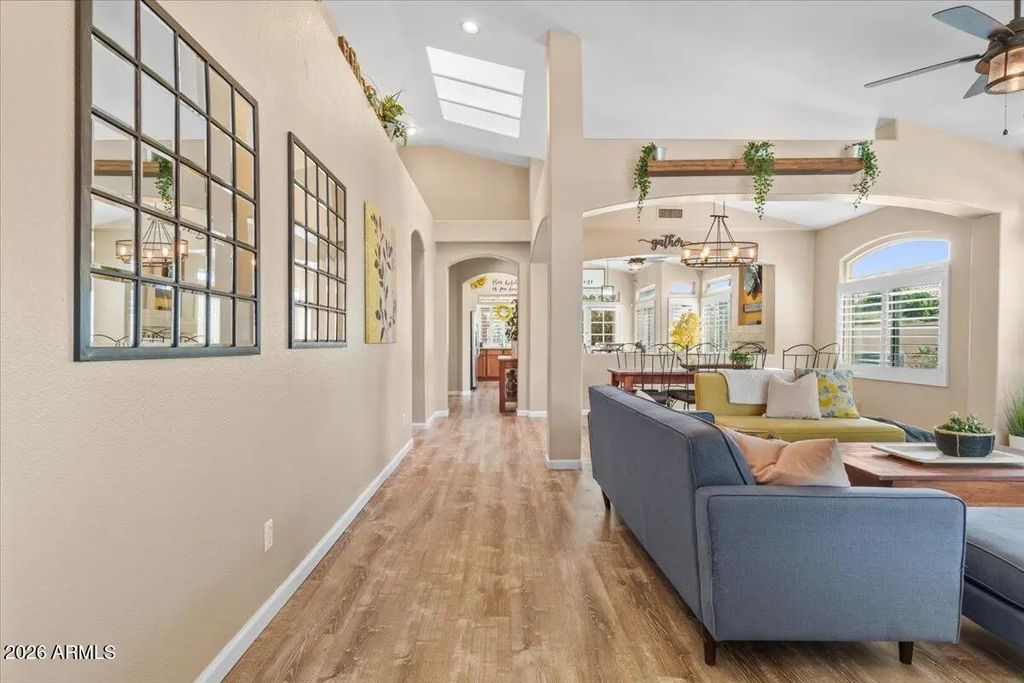232 W Los Arboles Drive, Tempe