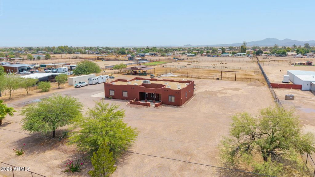 50087 W Julie Lane, Maricopa