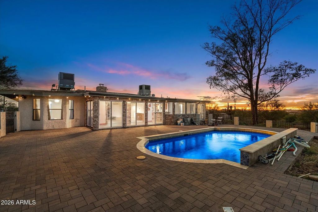 1024 E Saddle Mountain Road, Phoenix