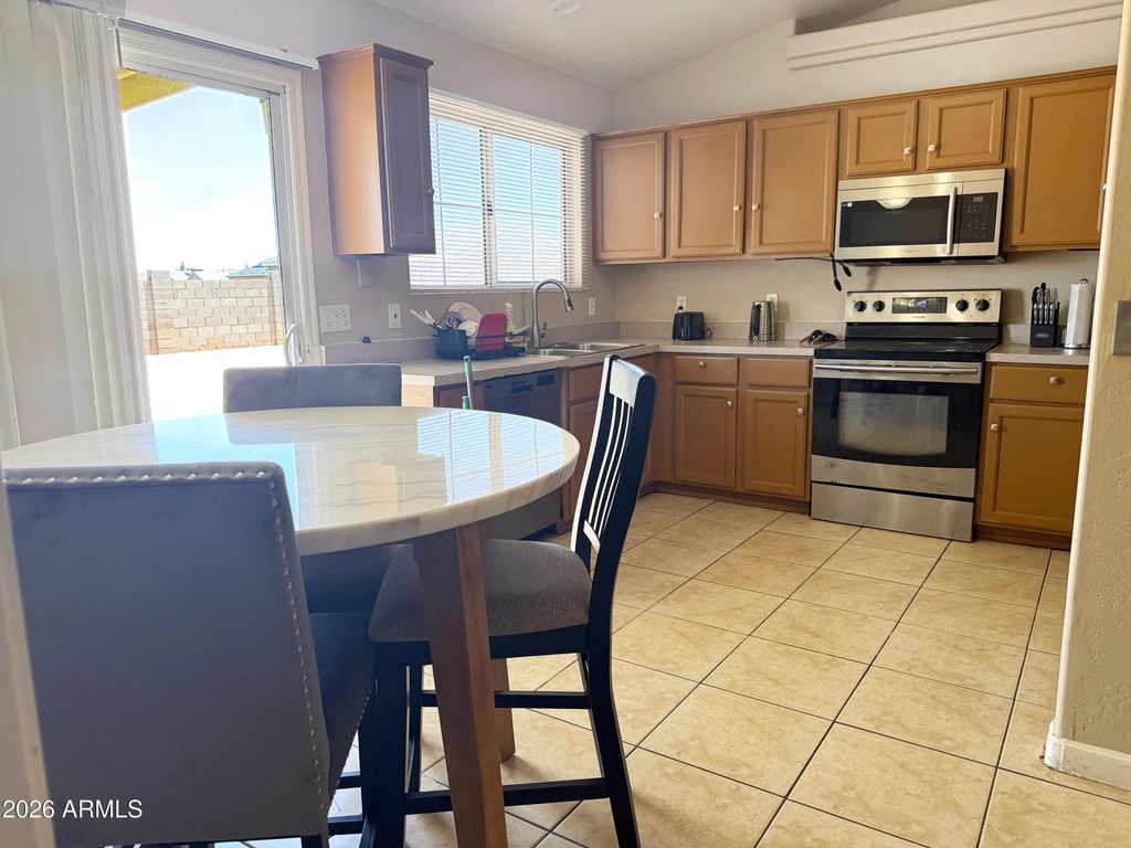 9924 W Concordia Drive, Arizona City