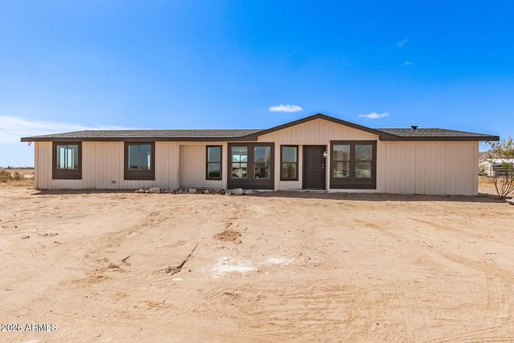 53531 W Moondust Road, Maricopa