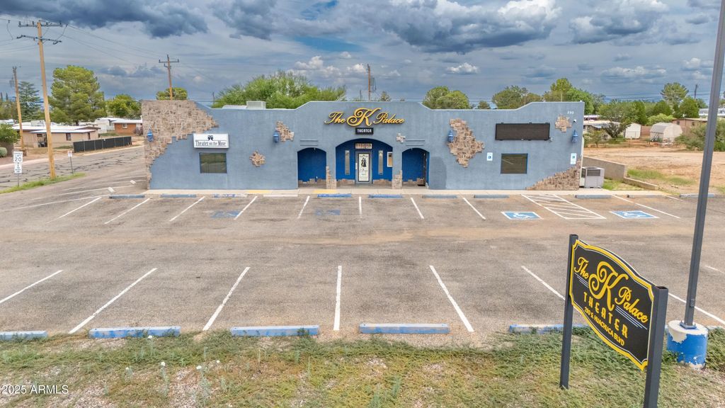 290 N Huachuca Boulevard, Huachuca City