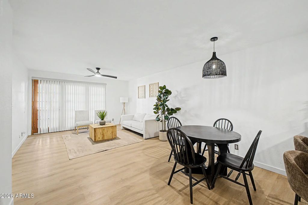 2201 W Union Hills Drive (unit 127), Phoenix