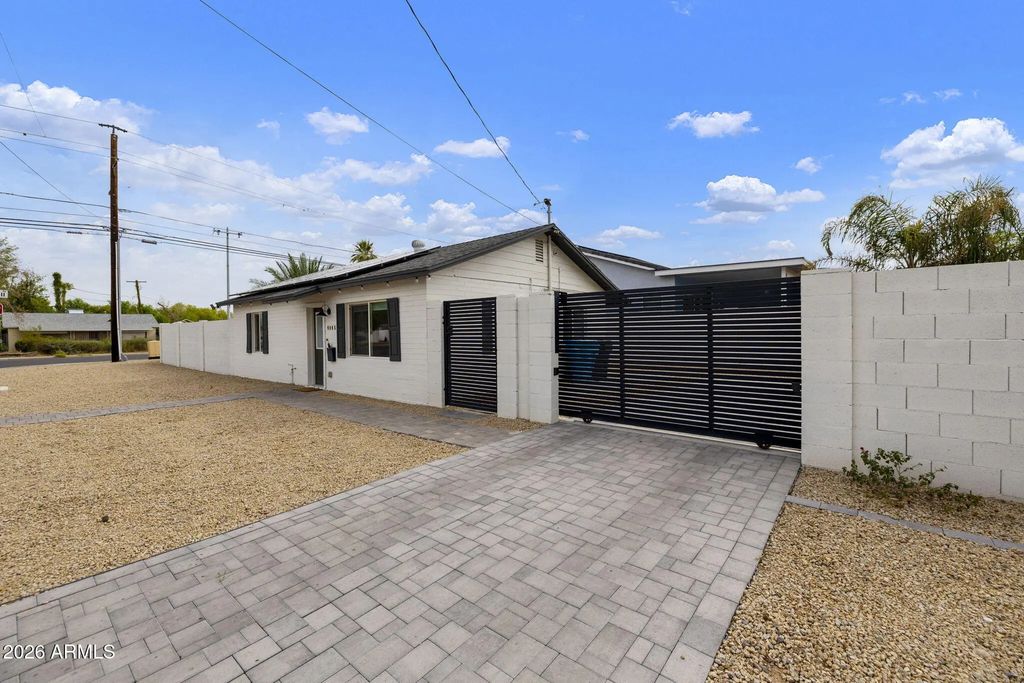 4445 N Longview Avenue, Phoenix