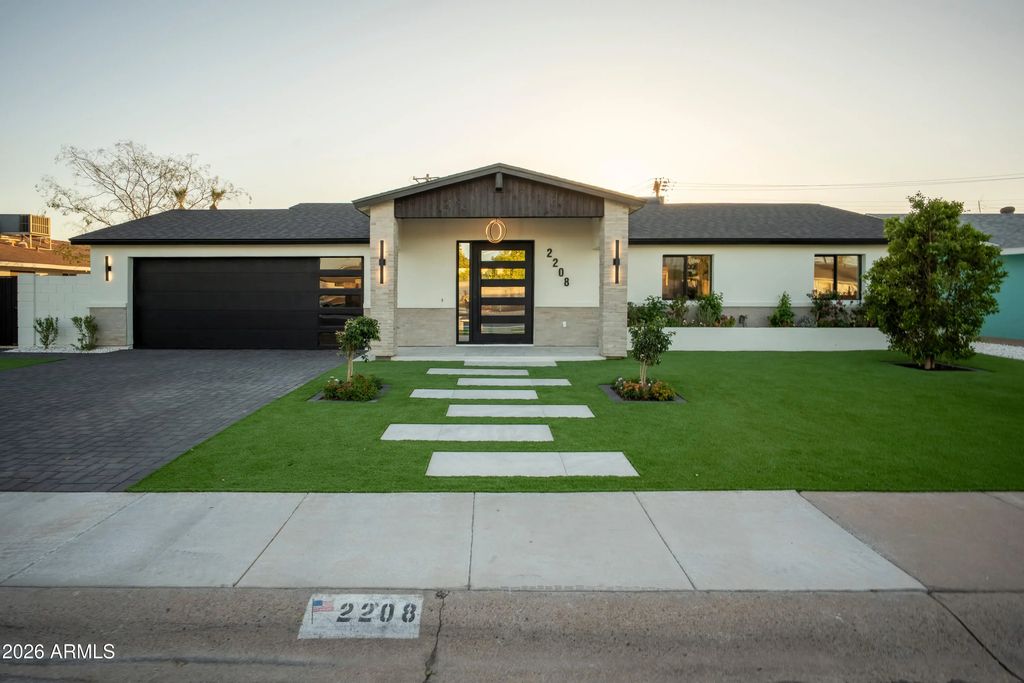 2208 N 82nd Street, Scottsdale