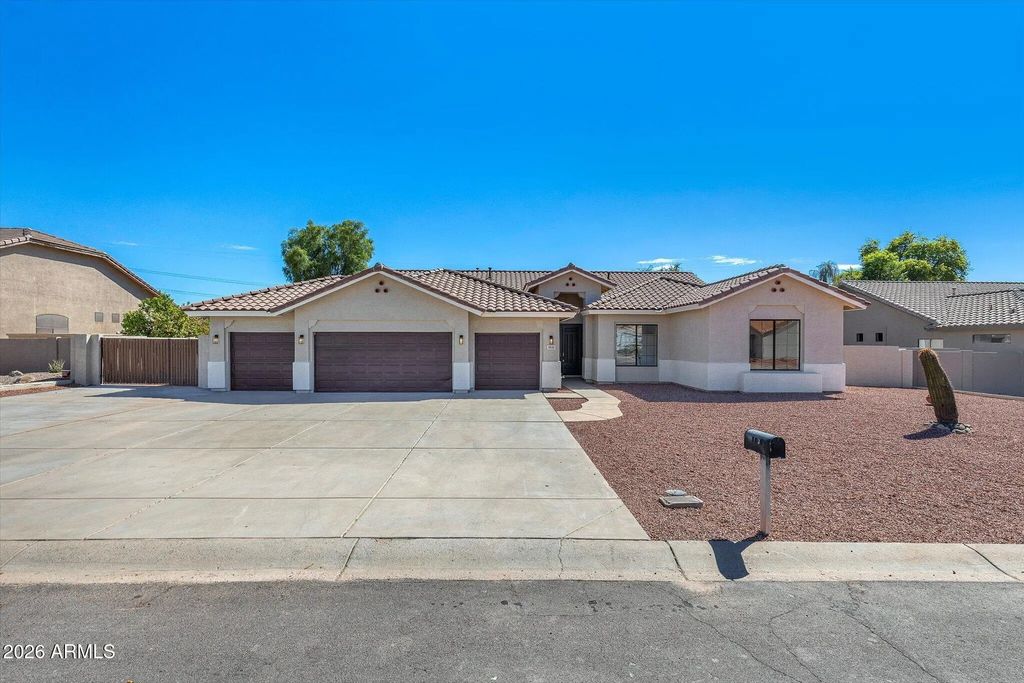 5533 W West Wind Drive, Glendale