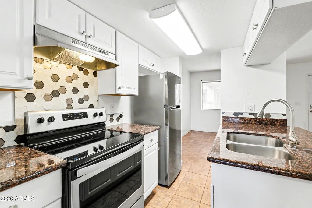 12123 W Bell Road (unit 211), Surprise