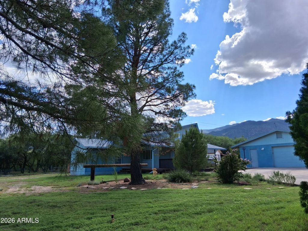 593 E Lamarcia Drive, Camp Verde