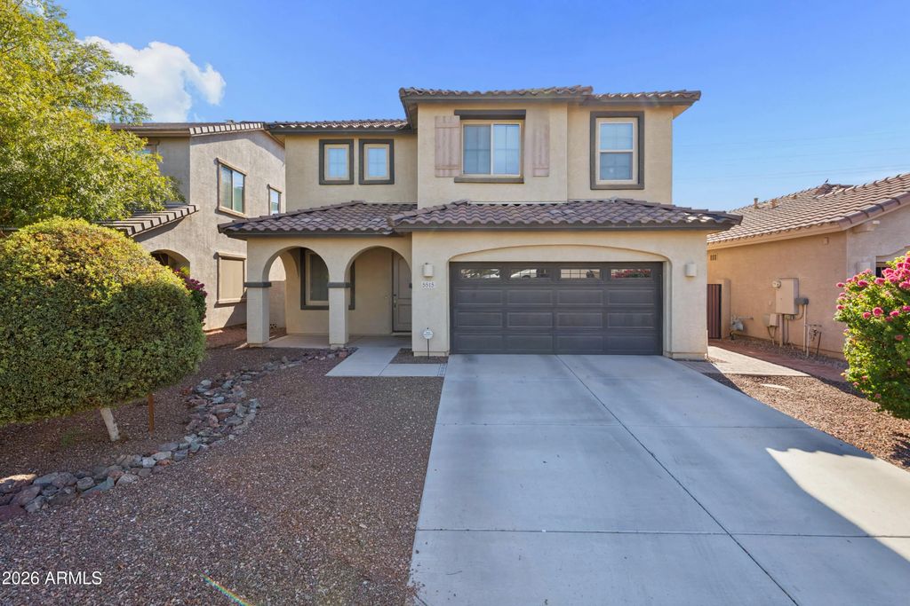 5515 S Joshua Tree Lane, Gilbert