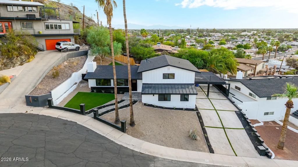 1315 E Echo Lane, Phoenix