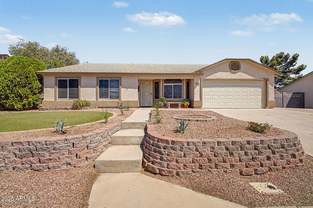 825 N 94th Place, Mesa