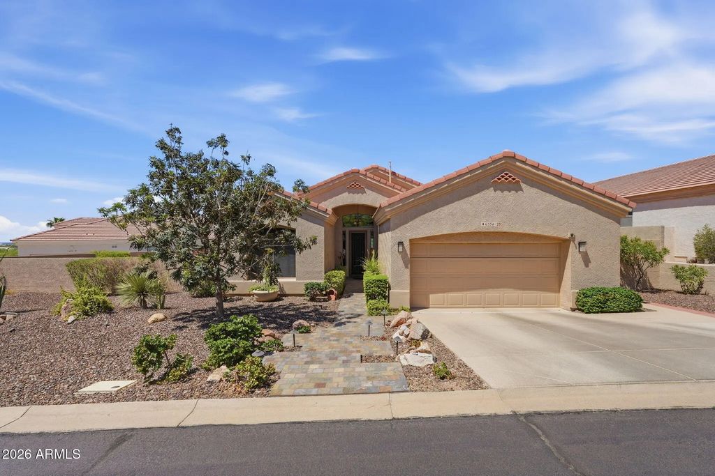 6334 E Viewmont Drive (unit 28), Mesa