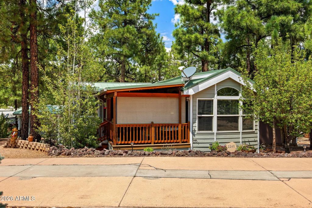 2240 E Quarter Horse Way, Show Low