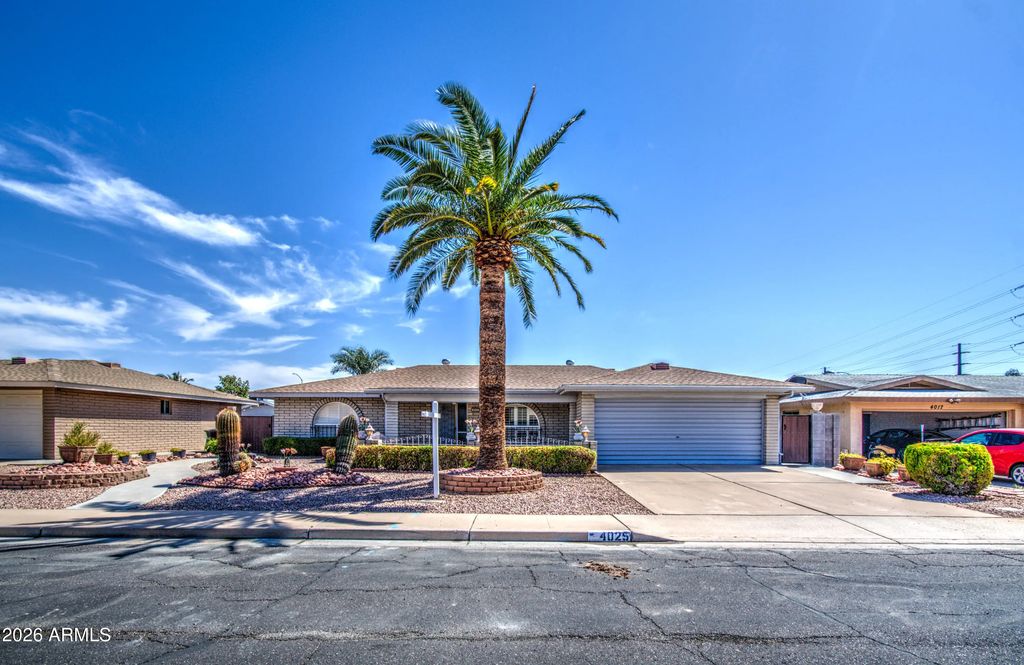 4025 E Crescent Avenue, Mesa
