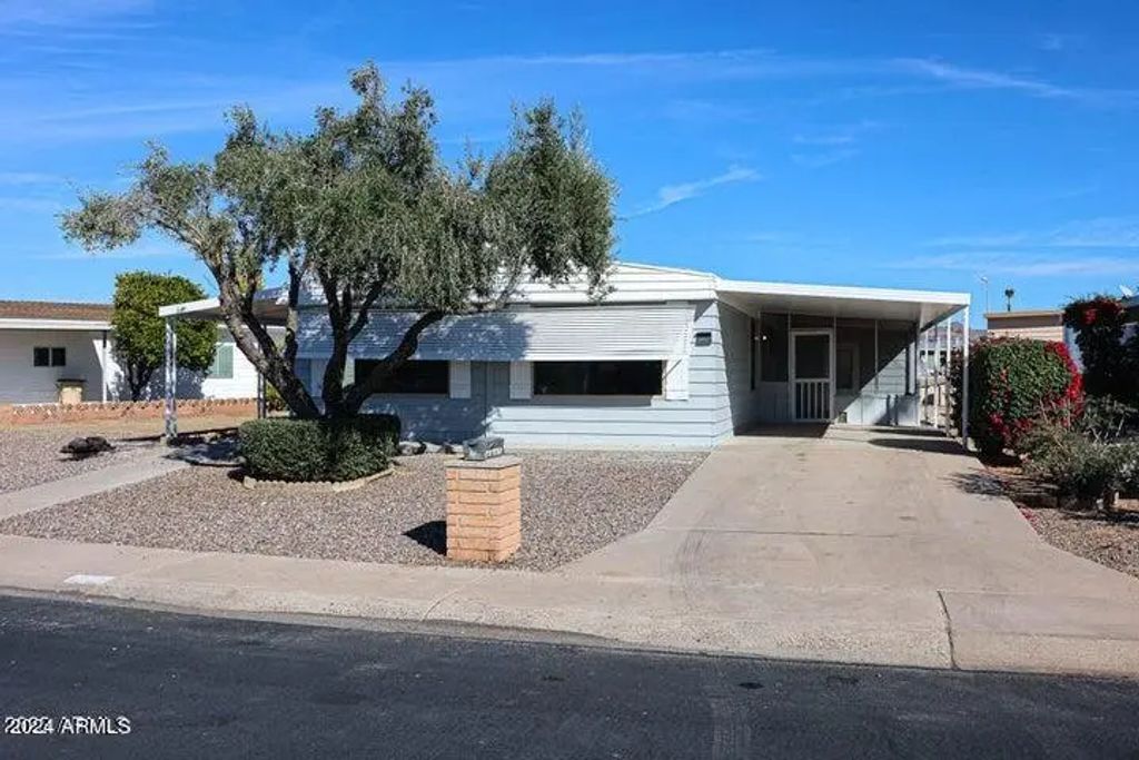 2227 N Nicklaus Drive, Mesa