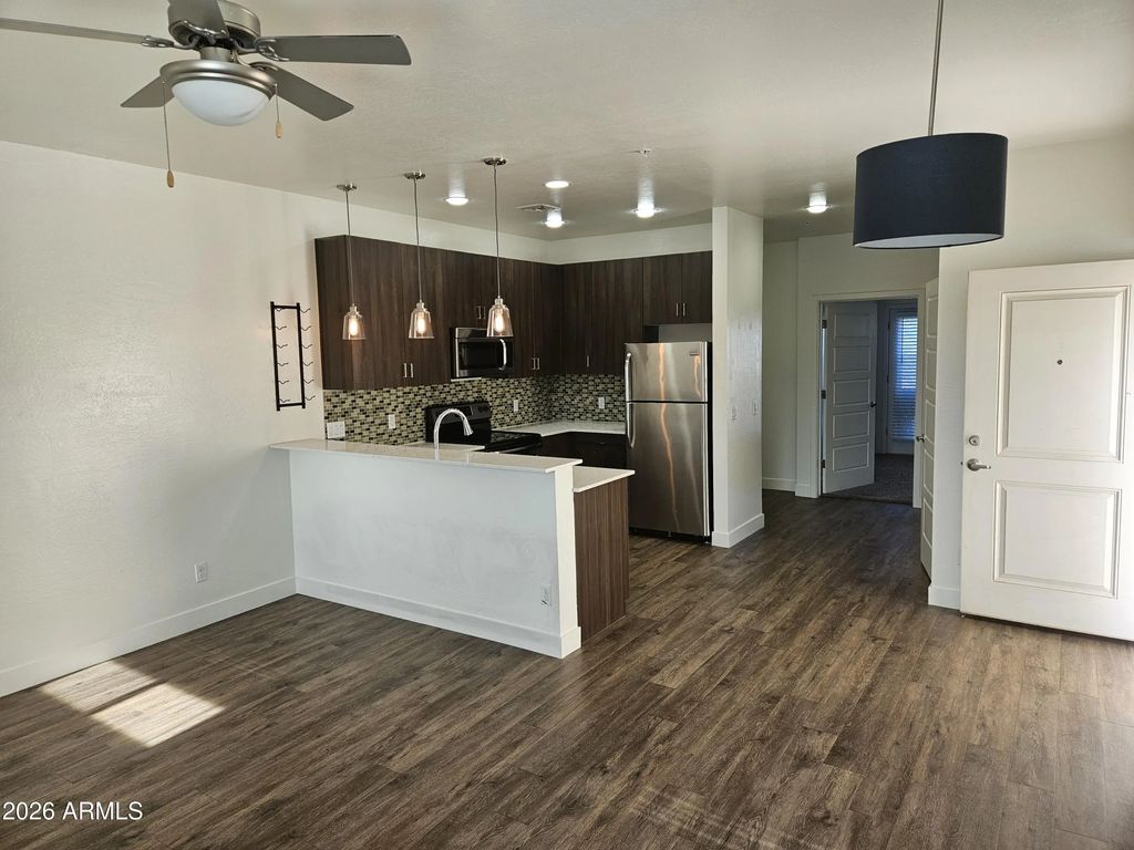 7981 E Wilshire Drive (unit 2007a), Scottsdale