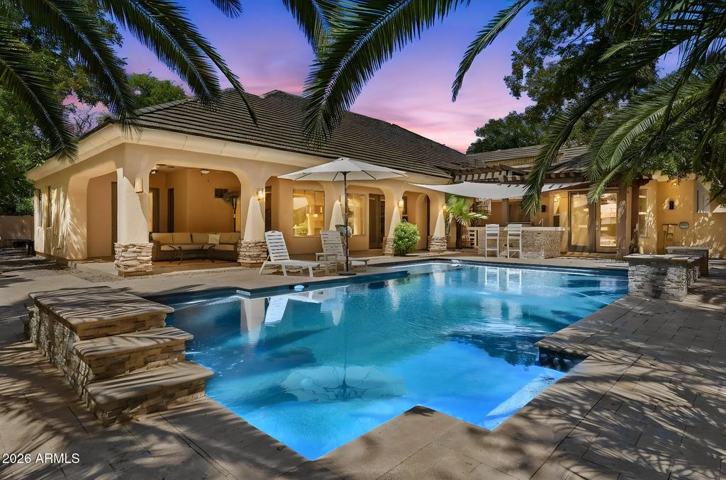 15445 E Bronco Court, Gilbert