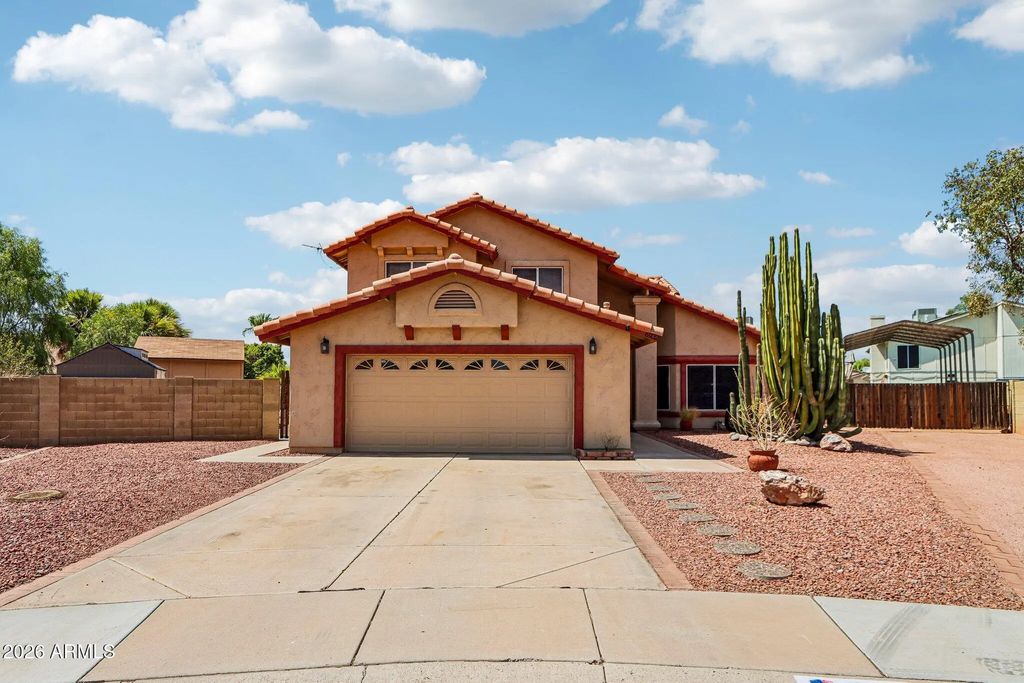 6932 W Charter Oak Road, Peoria