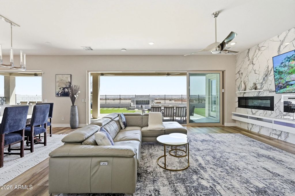 18589 W Thunderhill Place, Goodyear