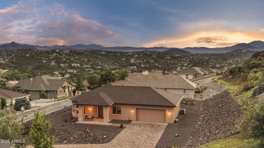 648 S Lakeview Drive, Prescott