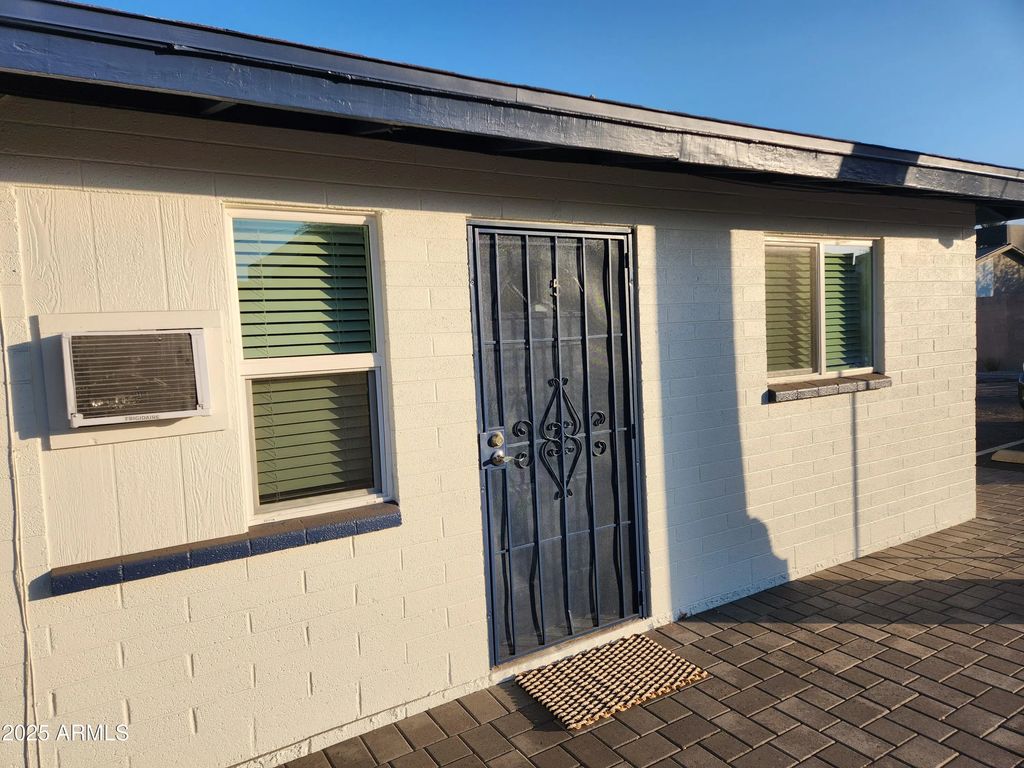 299 S Oregon Street (unit 2), Chandler