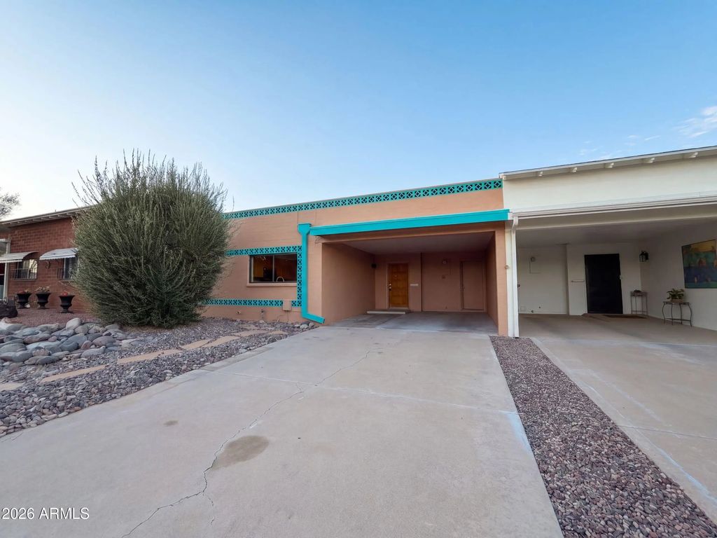 7700 E Meadowbrook Avenue, Scottsdale