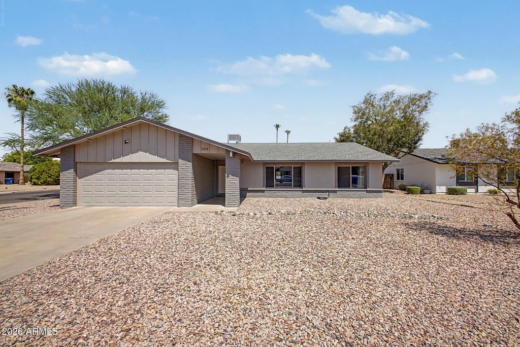 1304 E Dunbar Drive, Tempe