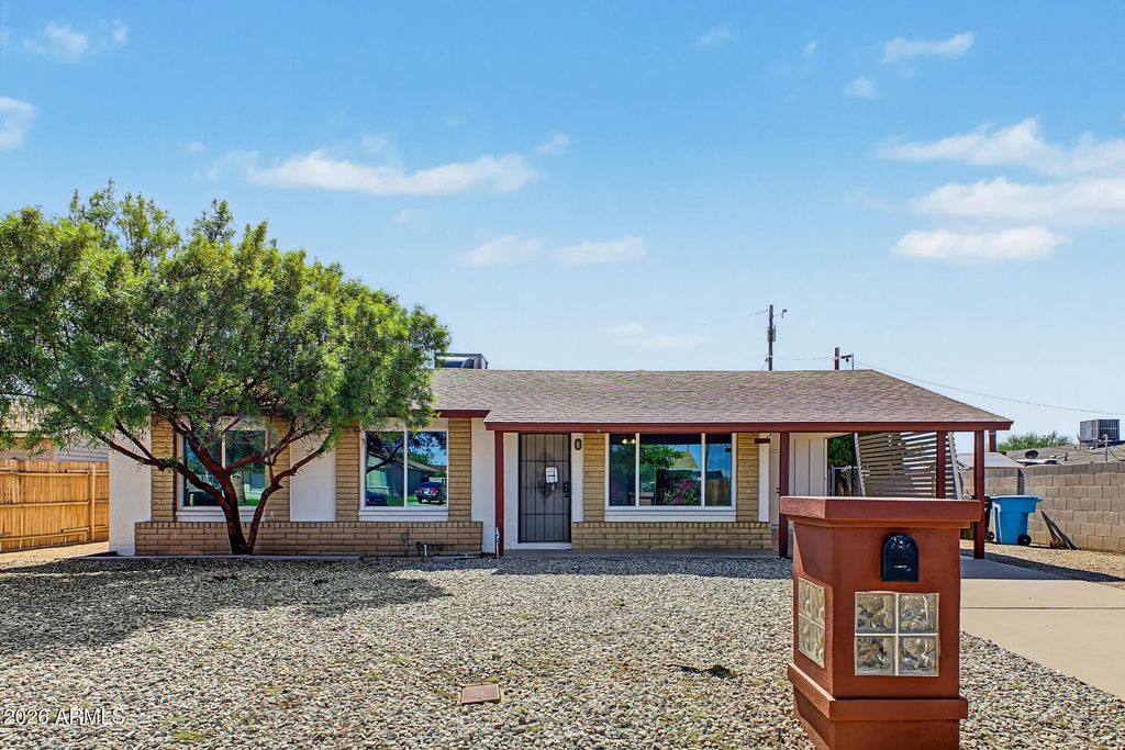 1525 W Hartford Avenue, Phoenix