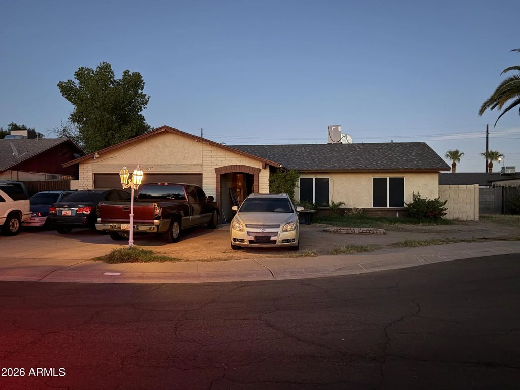 5057 N 71st Lane, Glendale
