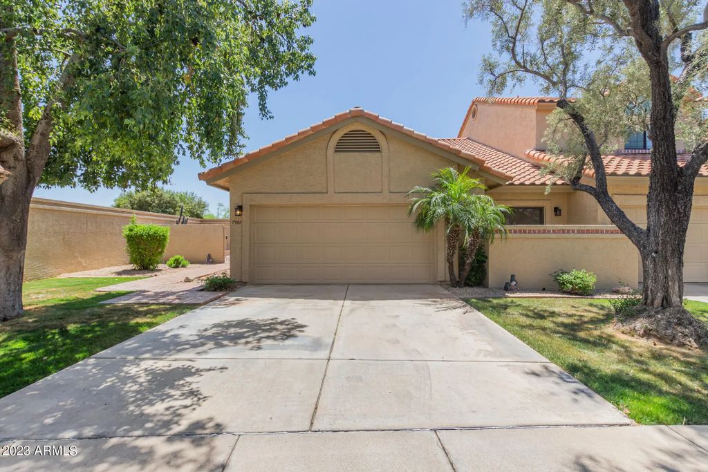 7961 E Joshua Tree Lane, Scottsdale