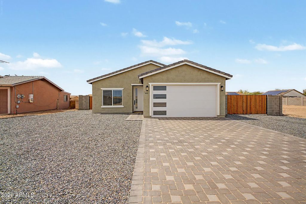 9889 W Heather Drive, Arizona City