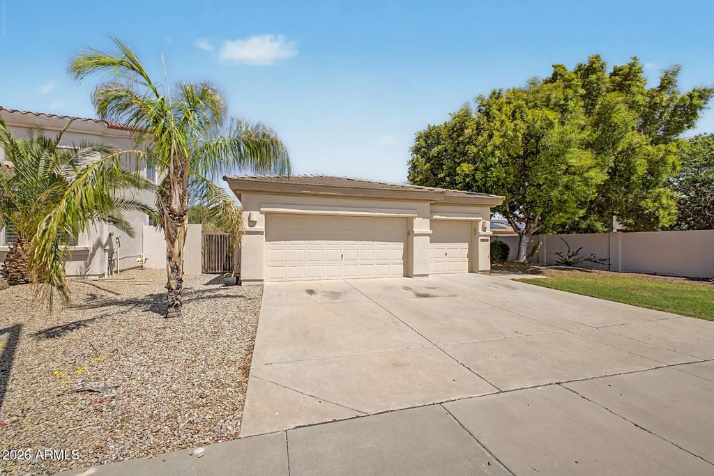2919 N 140th Drive, Goodyear