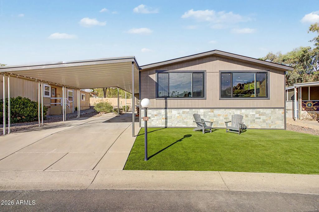 2233 E Behrend Drive (unit 34), Phoenix