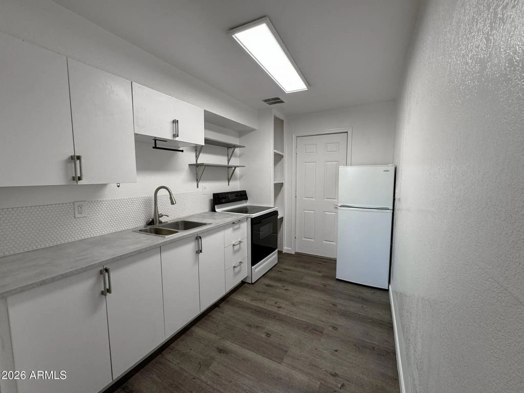 1320 N 48th Place (unit 2), Phoenix